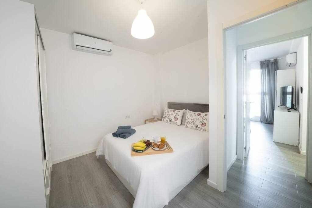 1 Room Atico Pedregalejo Малага Екстериор снимка