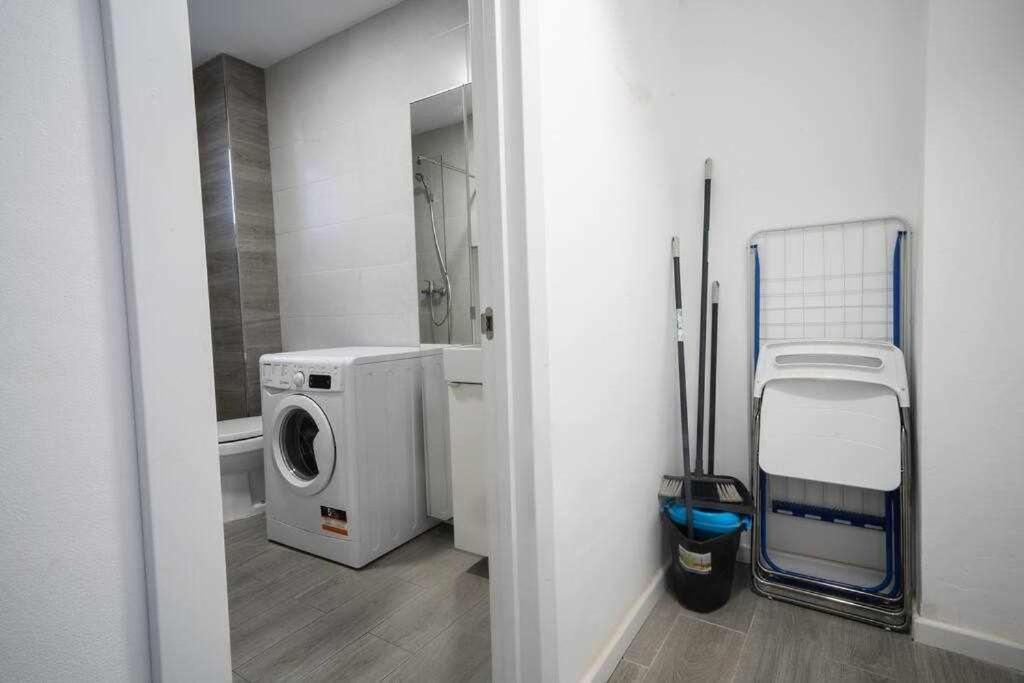 1 Room Atico Pedregalejo Малага Екстериор снимка